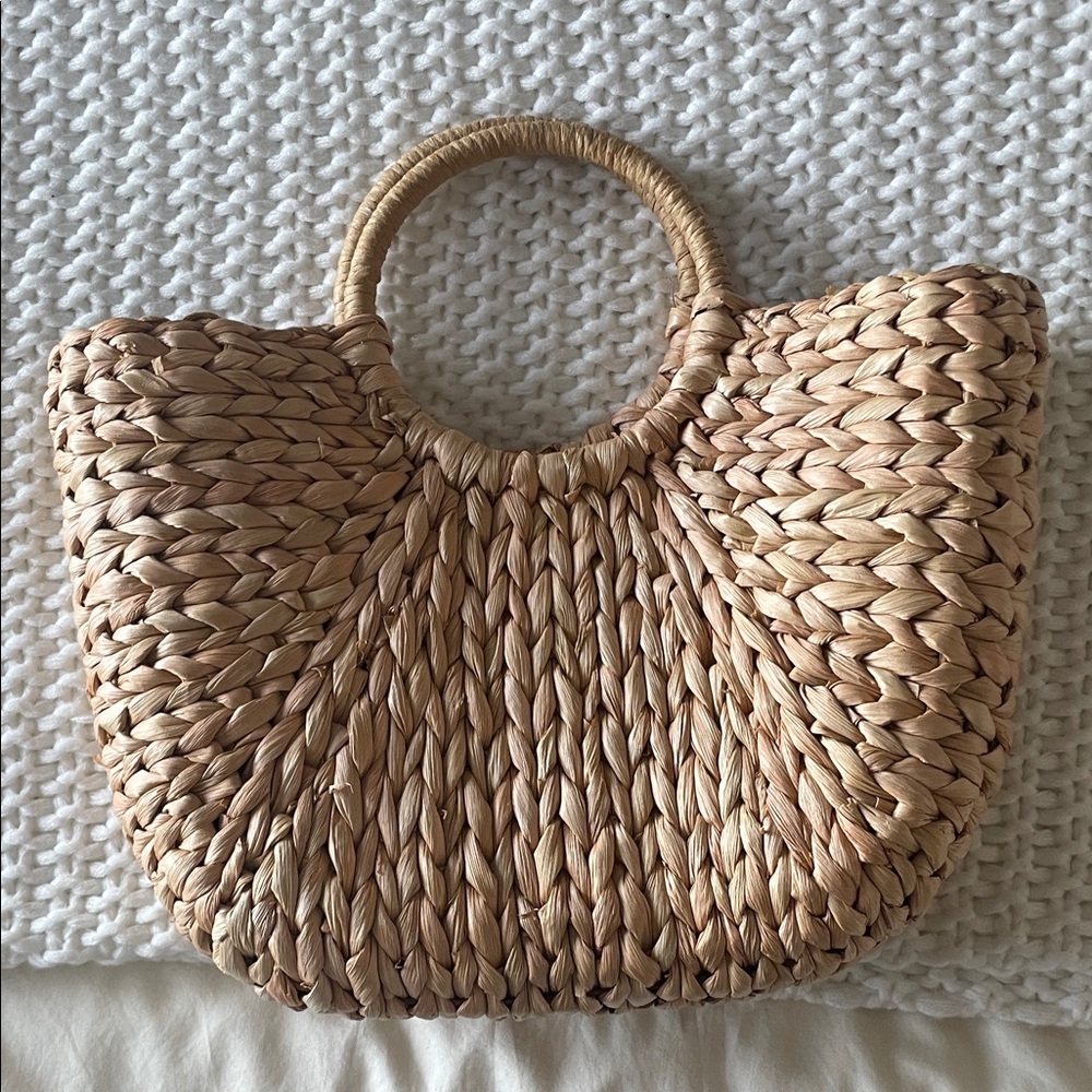 Natural Woven Straw Tote Bag
